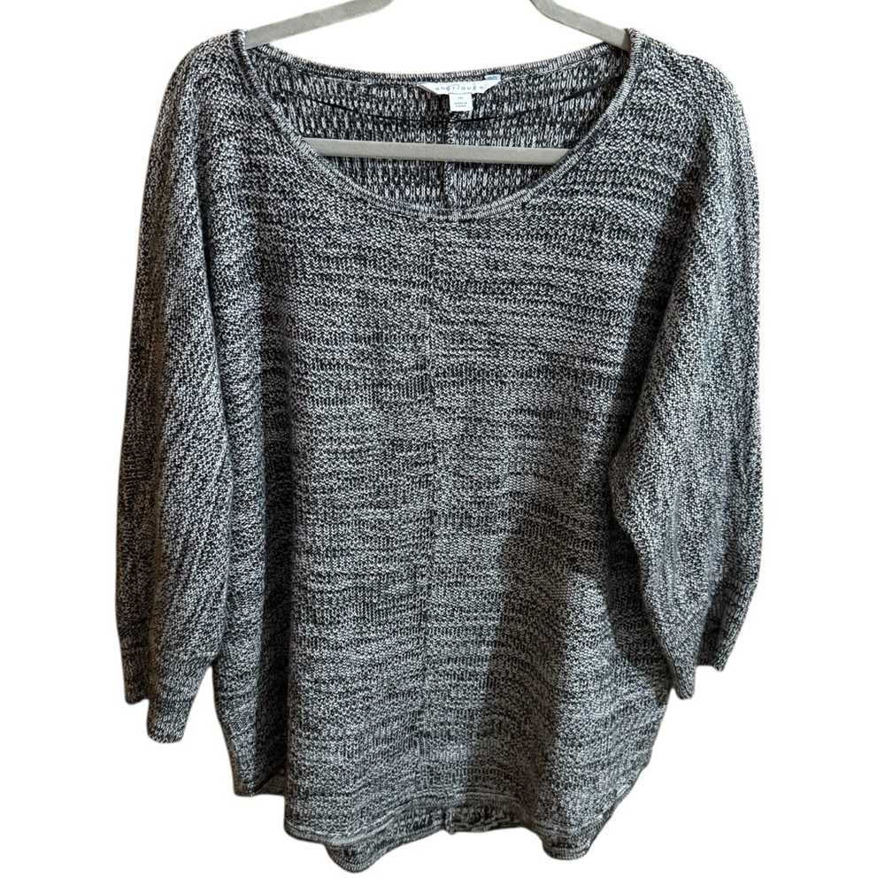 Boutique + Womens Gray Scoop Neck Sweater with a high-low hemline